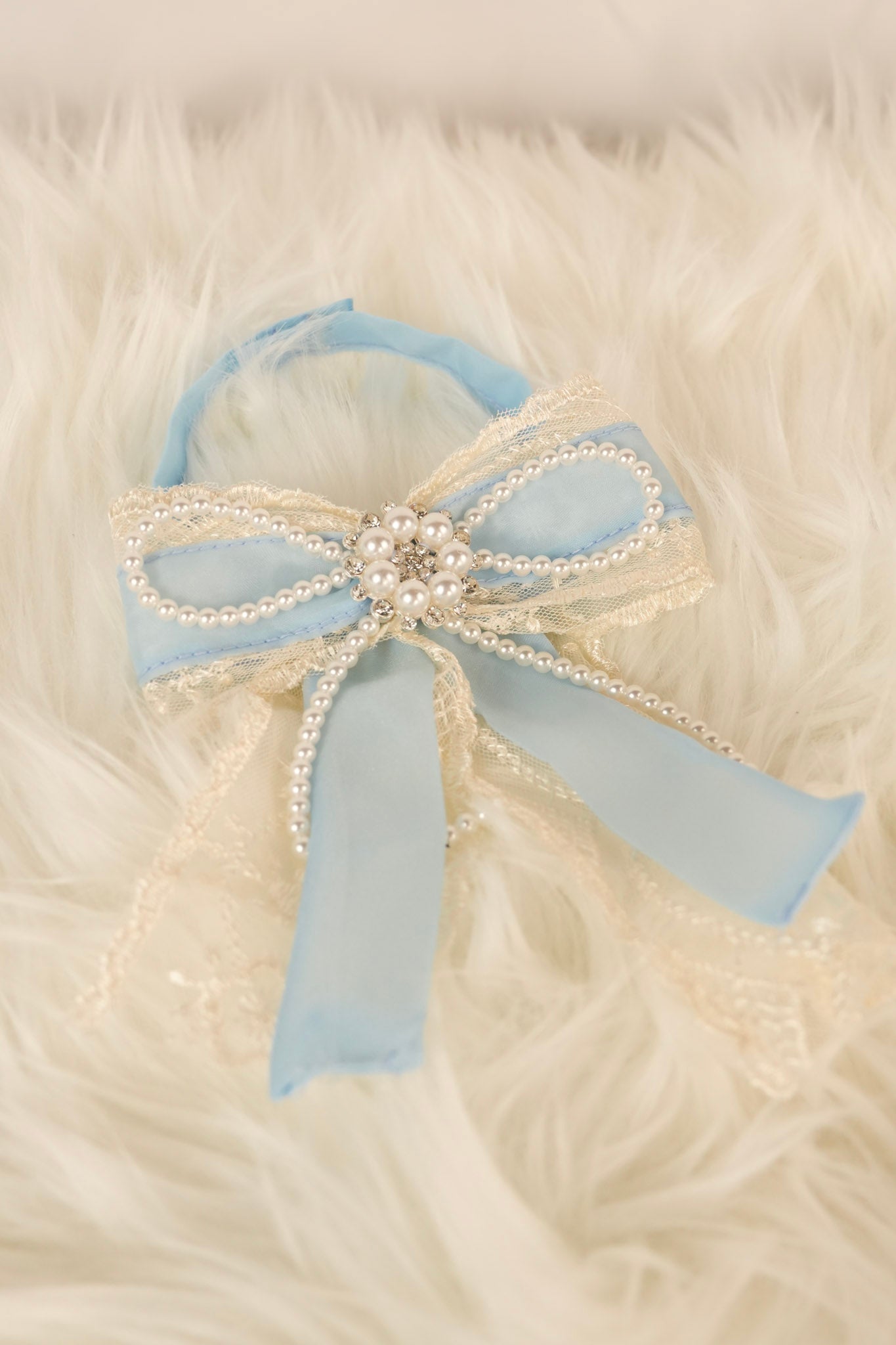 pearl pet necklace with cute bow charm